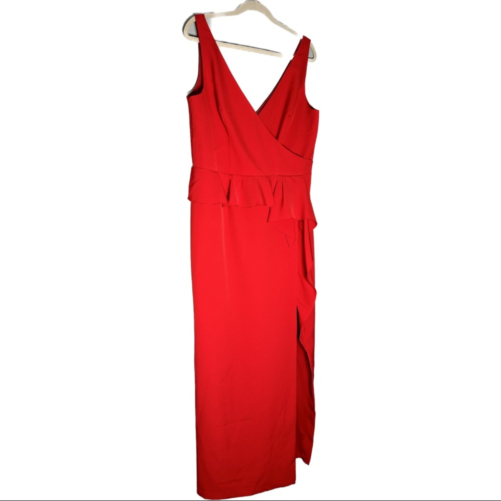Stunning Vince Camuto Formal Gown - Size 14
